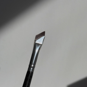 Eyeliner brush